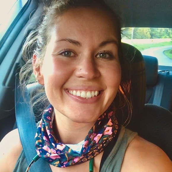 Meet your Posher, Emma - Picture 1 of 1